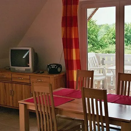 Ferienhaus, An Den Boddenwiesen 36, Apartment Glowe