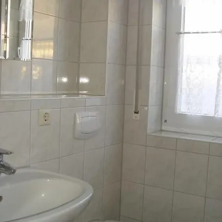 Ferienhaus, An Den Boddenwiesen 36,