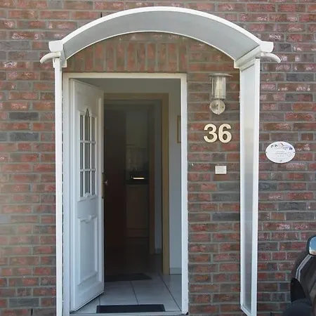 Ferienhaus, An Den Boddenwiesen 36, Apartment Glowe